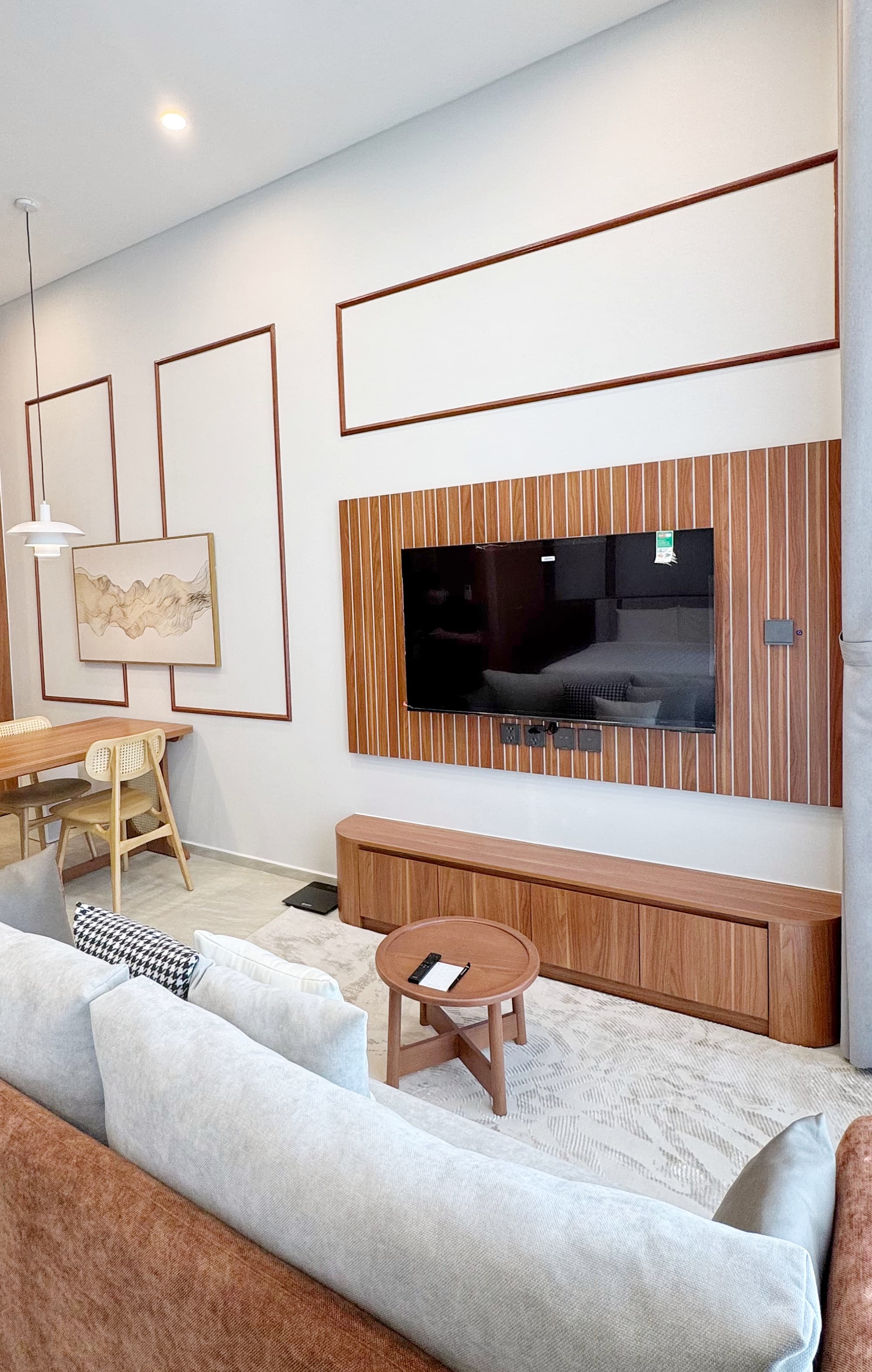 Cho Thuê Căn Hộ Studio Thượng Lưu The Ten